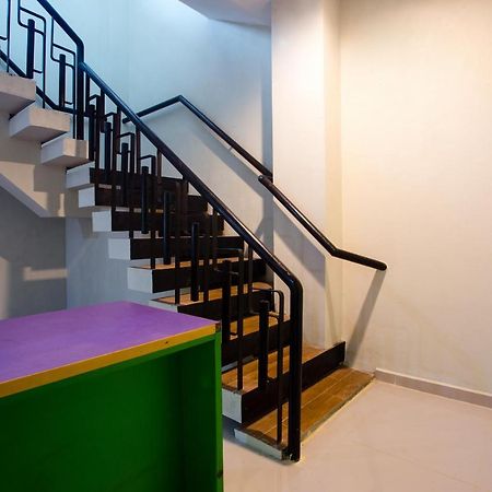 Safara Guesthouse Syariah Semarang Esterno foto